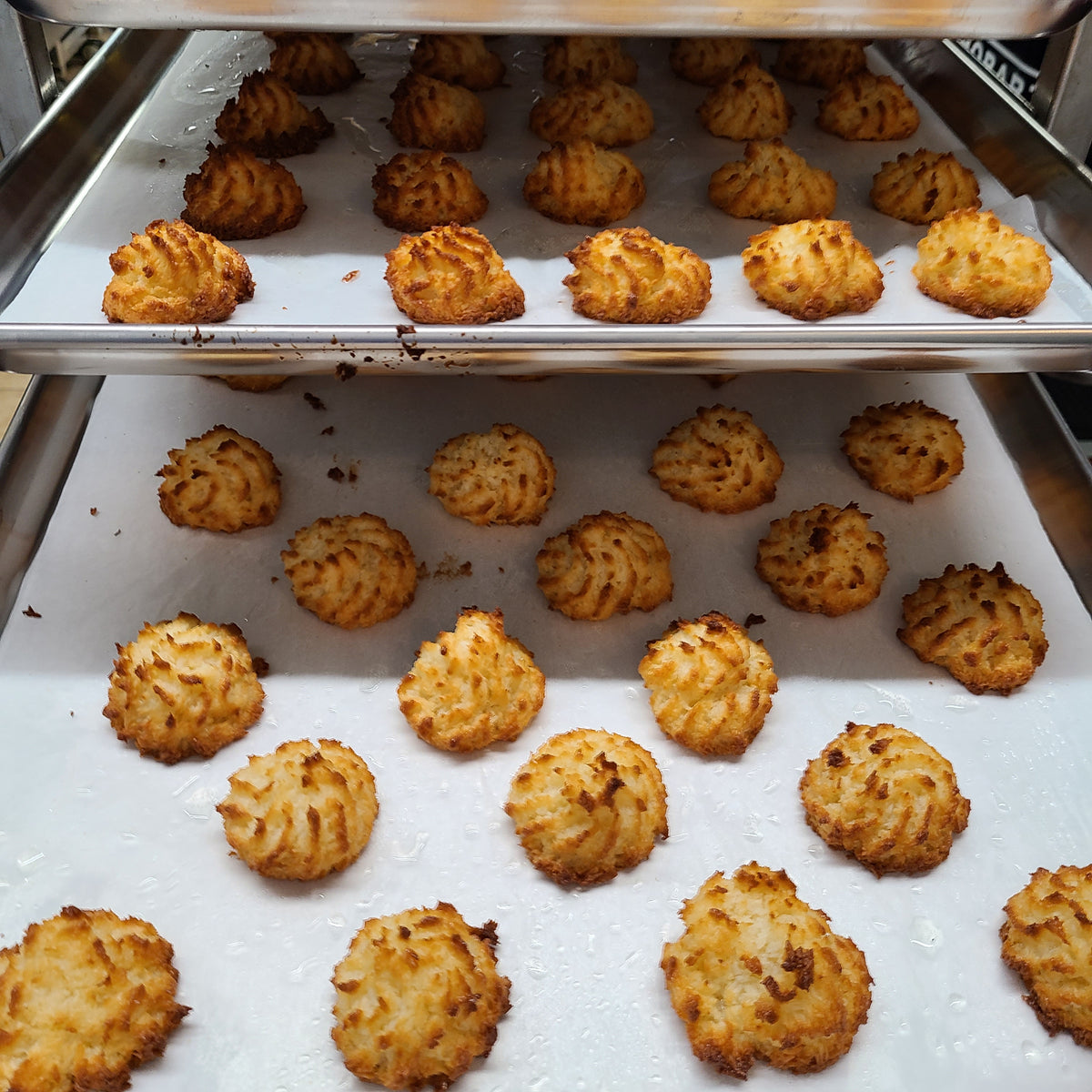 Coconut Macaroons - 4 per pack